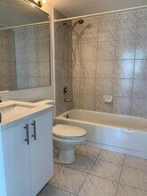3411 Indian Creek Dr in Miami Beach, FL - Building Photo - Building Photo