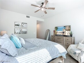 4664 Arboretum Cir in Naples, FL - Foto de edificio - Building Photo