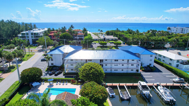 1700 S Ocean Blvd in Delray Beach, FL - Building Photo - Building Photo