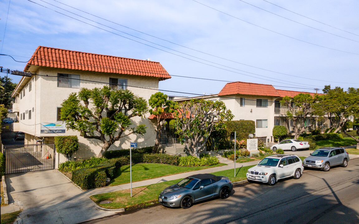 Lido Apartments - 10535 Rose Ave in Los Angeles, CA - Building Photo