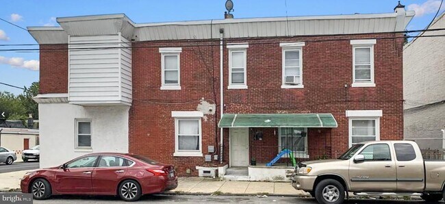 property at 352 N Gross St
