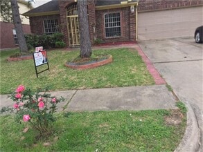 7622 Tussendo Dr in Houston, TX - Building Photo - Building Photo