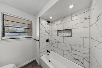 3232 Parker Dr in Oklahoma City, OK - Foto de edificio - Building Photo