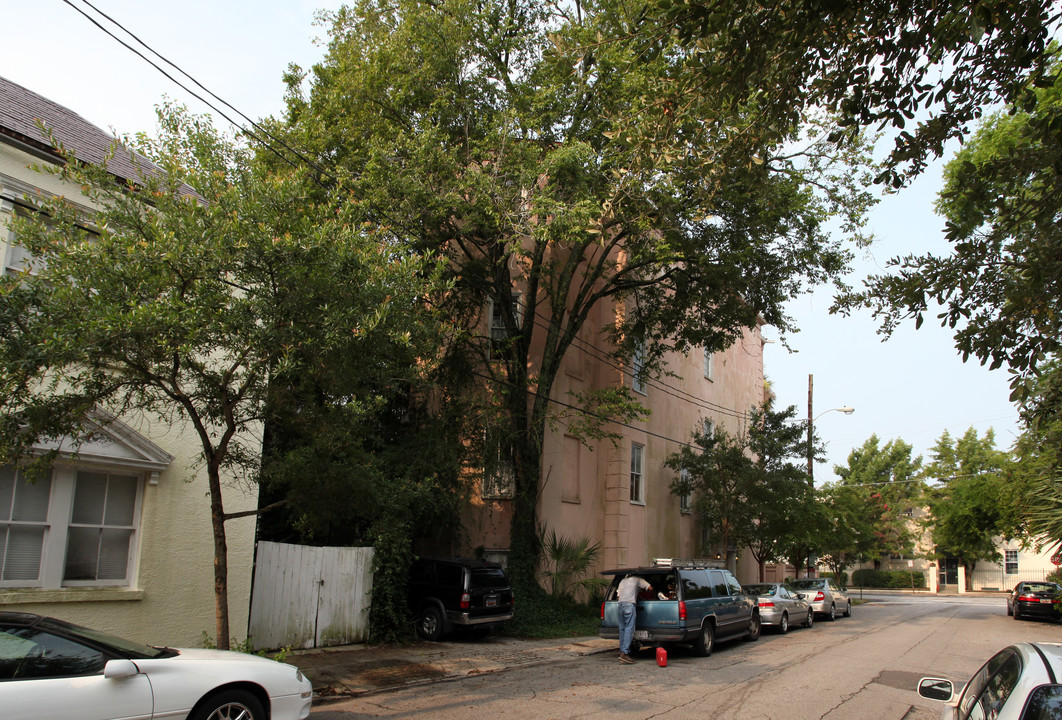 89 Warren St in Charleston, SC - Building Photo