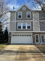 389 NE Sandalwood in Waukee, IA - Building Photo