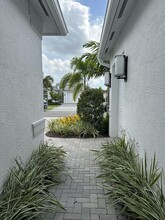 13251 SW Green Delta Rd in Port St. Lucie, FL - Foto de edificio - Building Photo