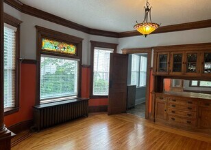 2440 Chicago Ave-Unit -2442 in Minneapolis, MN - Building Photo - Building Photo