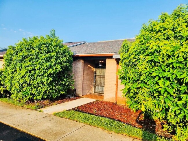 property at 2531 King Oak Cir