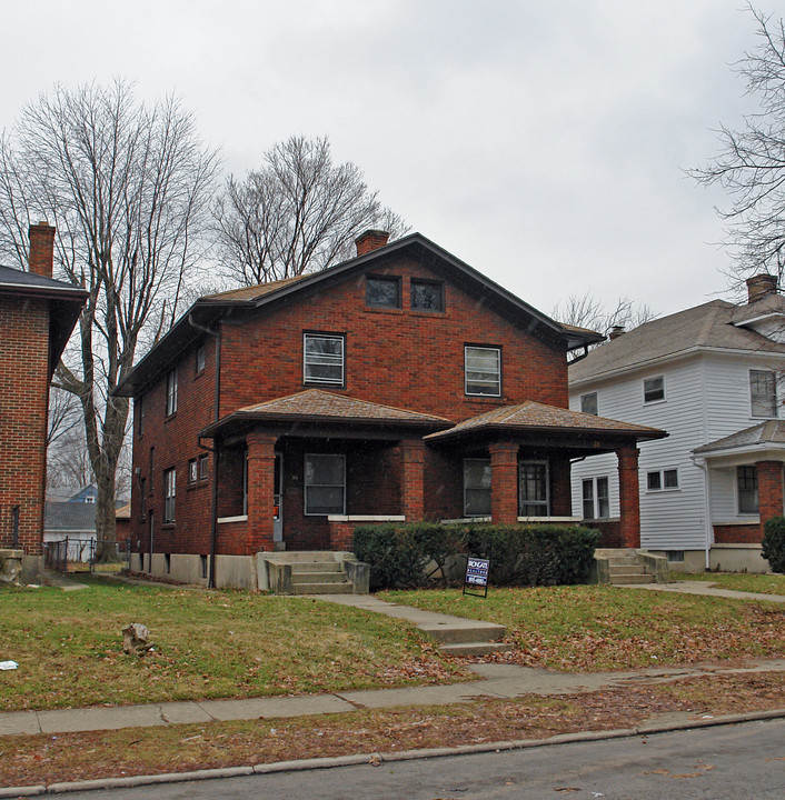 28 E Norman Ave in Dayton, OH - Foto de edificio