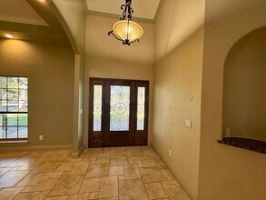 101 Southern Spur in Horseshoe Bay, TX - Foto de edificio - Building Photo