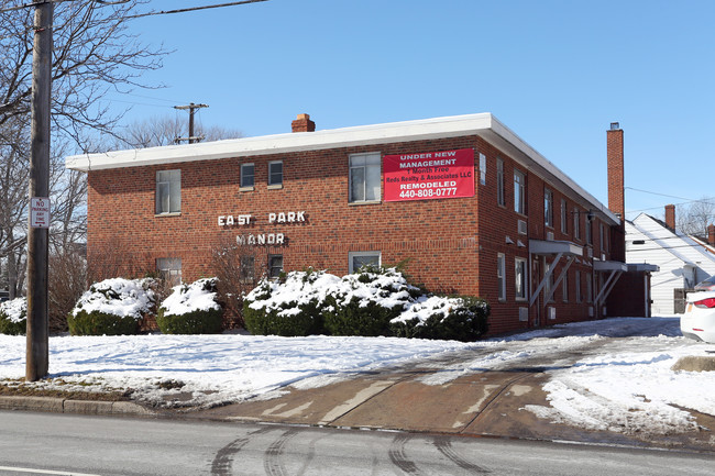 East Park Manor in Cleveland, OH - Building Photo - Building Photo