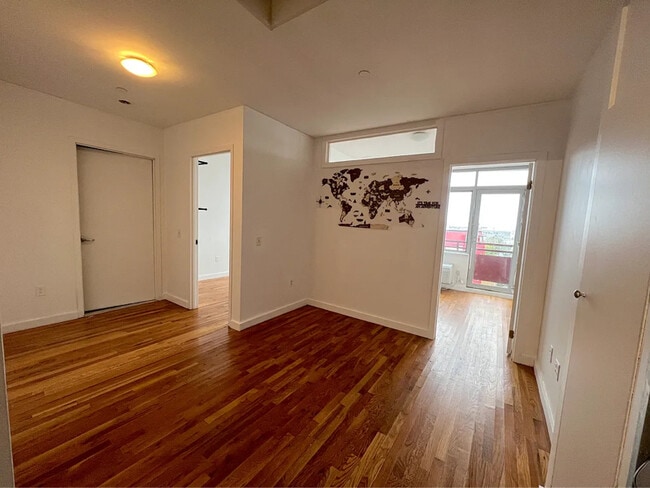 184 Noll St in Brooklyn, NY - Building Photo - Building Photo