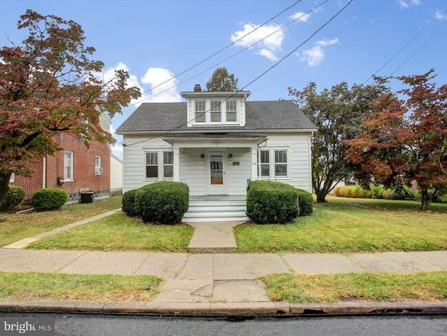 property at 557 N Franklin St