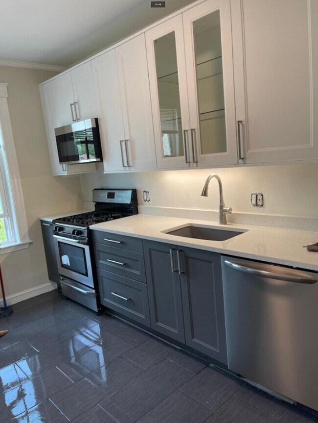 240 Allston St, Unit 3