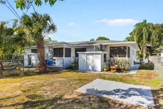 500 NE 136th St-Unit -508 in North Miami, FL - Building Photo - Building Photo