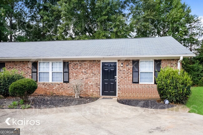 property at 120 Deer Pkwy