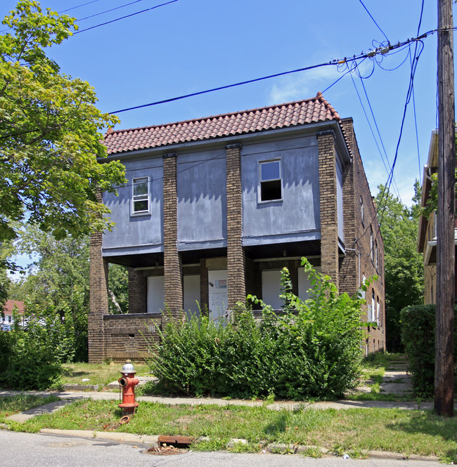 1001 E 141st St in Cleveland, OH - Building Photo - Building Photo