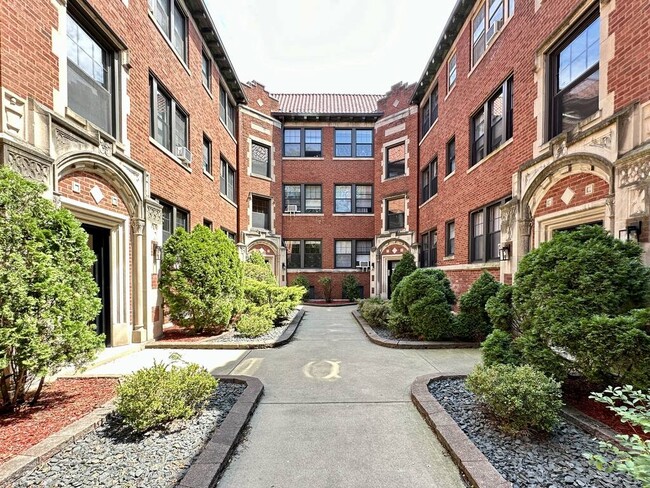 property at 1310 Oak Ave