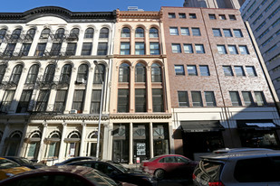 129 Duane St in New York, NY - Building Photo - Building Photo