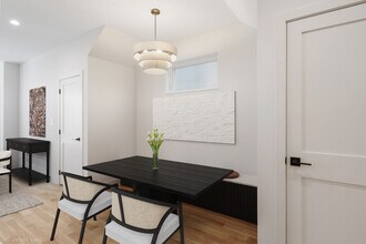 2122 W 18th Pl in Chicago, IL - Building Photo - Building Photo