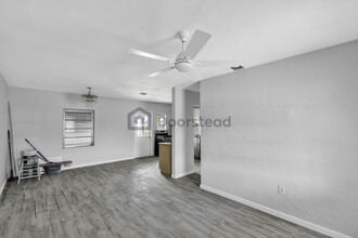 10835 Perry Dr in Miami, FL - Building Photo - Building Photo