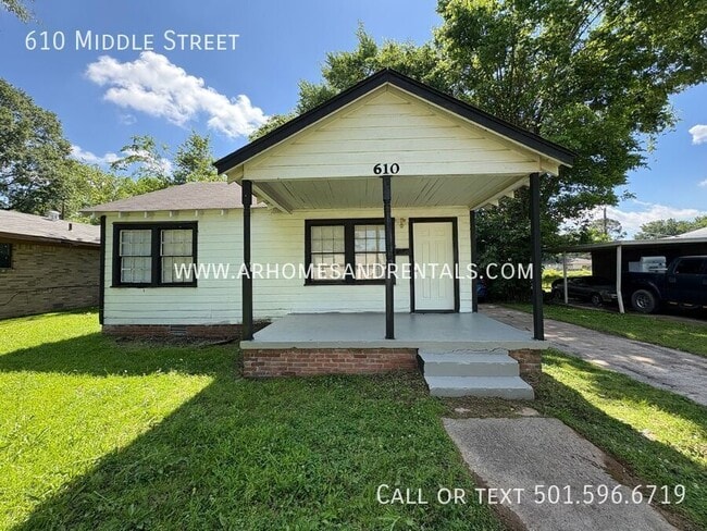 property at 610 Middle St