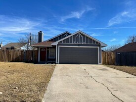 2108 Dickens Dr in Killeen, TX - Building Photo