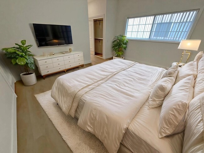 922 Croft Ave in Los Angeles, CA - Building Photo - Building Photo