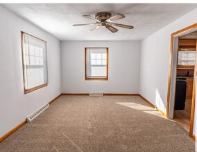 2745 Hanson St in Rockford, IL - Building Photo - Building Photo