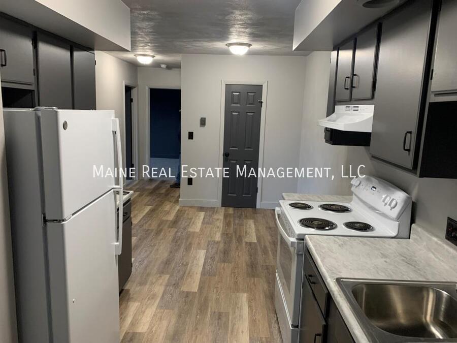 12 Wenbelle Dr in Bucksport, ME - Building Photo