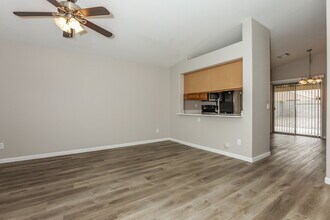 1735 E Cheyenne St in Gilbert, AZ - Building Photo - Building Photo