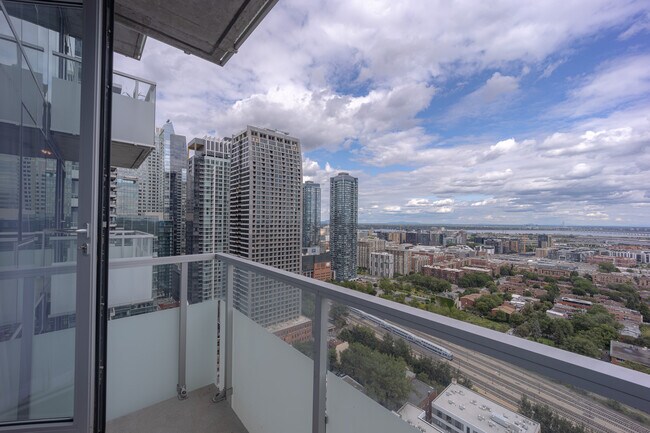 1450 Boul. René-Lévesque O in Montréal, QC - Building Photo - Building Photo