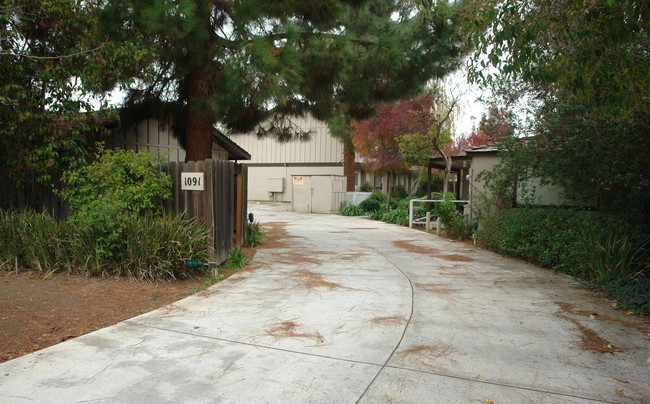 1091 Bonita Ave in Mountain View, CA - Building Photo - Building Photo