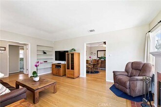 6253 W 83rd Pl in Los Angeles, CA - Building Photo - Building Photo
