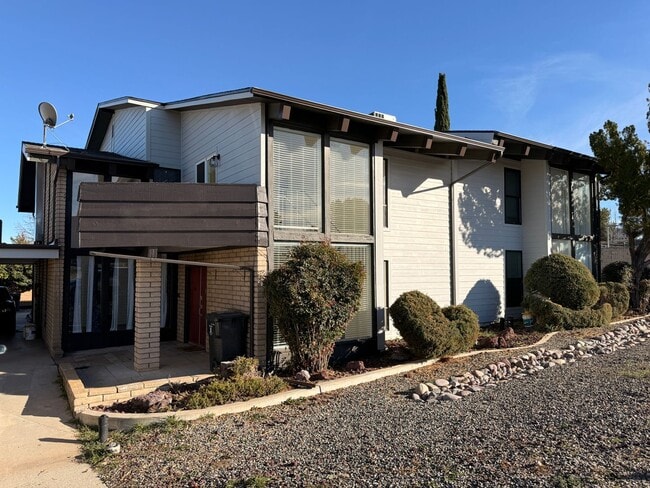 property at 1131 Tapadero Dr