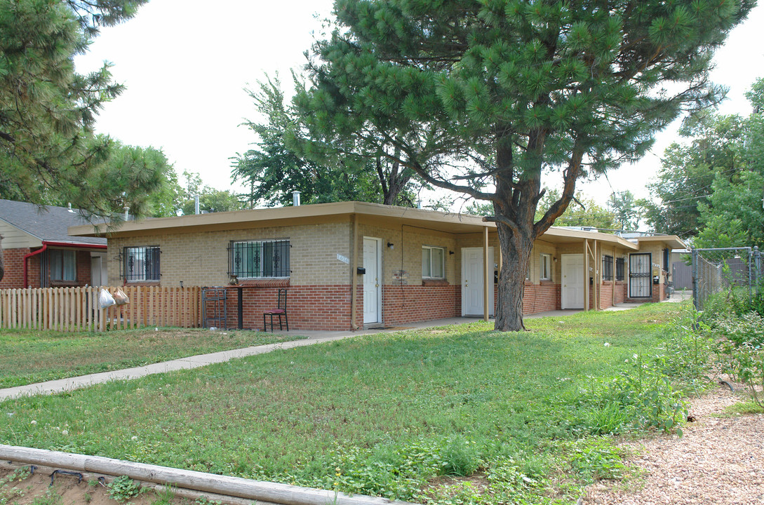 1420-1426 Chester St in Aurora, CO - Building Photo