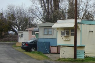 Butte View Mobile Home Park in Gridley, CA - Building Photo - Building Photo