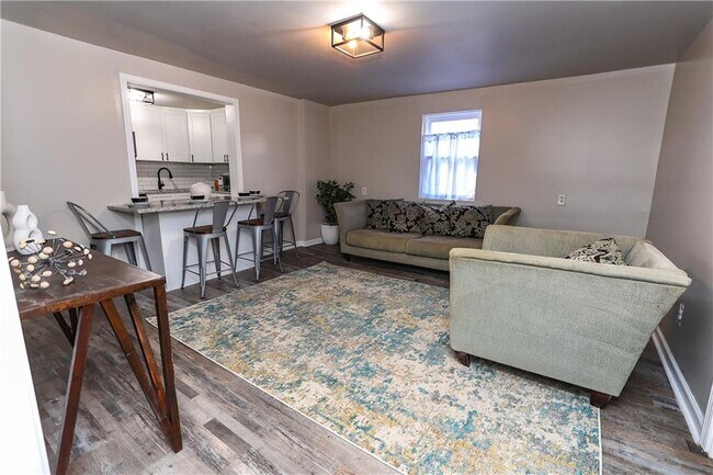 property at 636 Lawton St SW