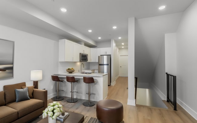 2552 N Hancock St, Unit 1