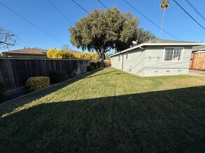 2616 Kitsap Ct in Santa Clara, CA - Foto de edificio - Building Photo