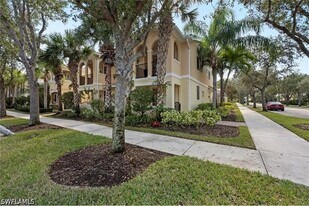 15561 Latitude Dr in Bonita Springs, FL - Building Photo