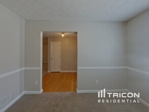 1014 Bay Ridge Dr in Lawrenceville, GA - Building Photo - Building Photo