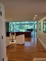 423 Concord Rd in Weston, MA - Building Photo