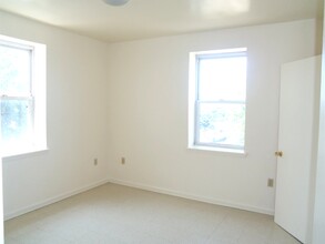 Palisades Apartments-NO AVAILIBILTY in Bridgeport, CT - Building Photo - Building Photo