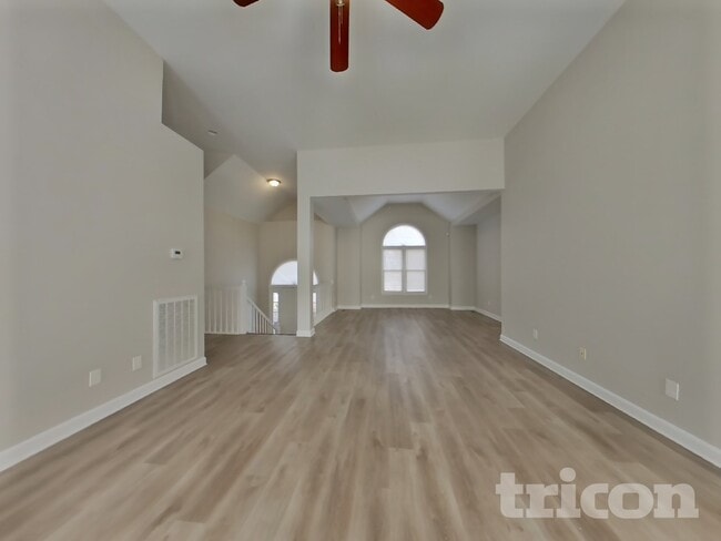 4932 Tulip Grove Ln in Nashville, TN - Building Photo - Building Photo