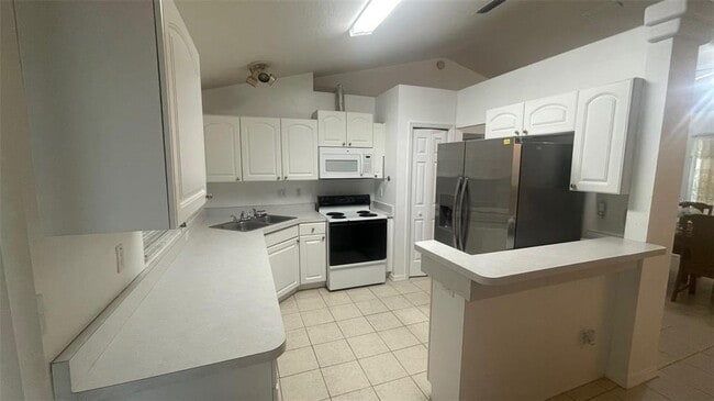 32 Almond Dr in Ocala, FL - Building Photo - Building Photo
