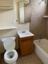 9242 Telegraph Rd in Downey, CA - Building Photo - Building Photo