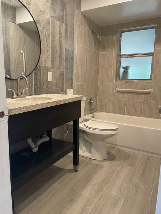 5328 Orange Ave in Seffner, FL - Building Photo