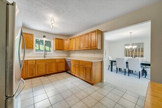 504 Cedar Orchard Dr W in Blacksburg, VA - Building Photo - Building Photo