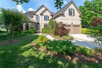 3200 Brookside Dr in Roswell, GA - Building Photo - Building Photo